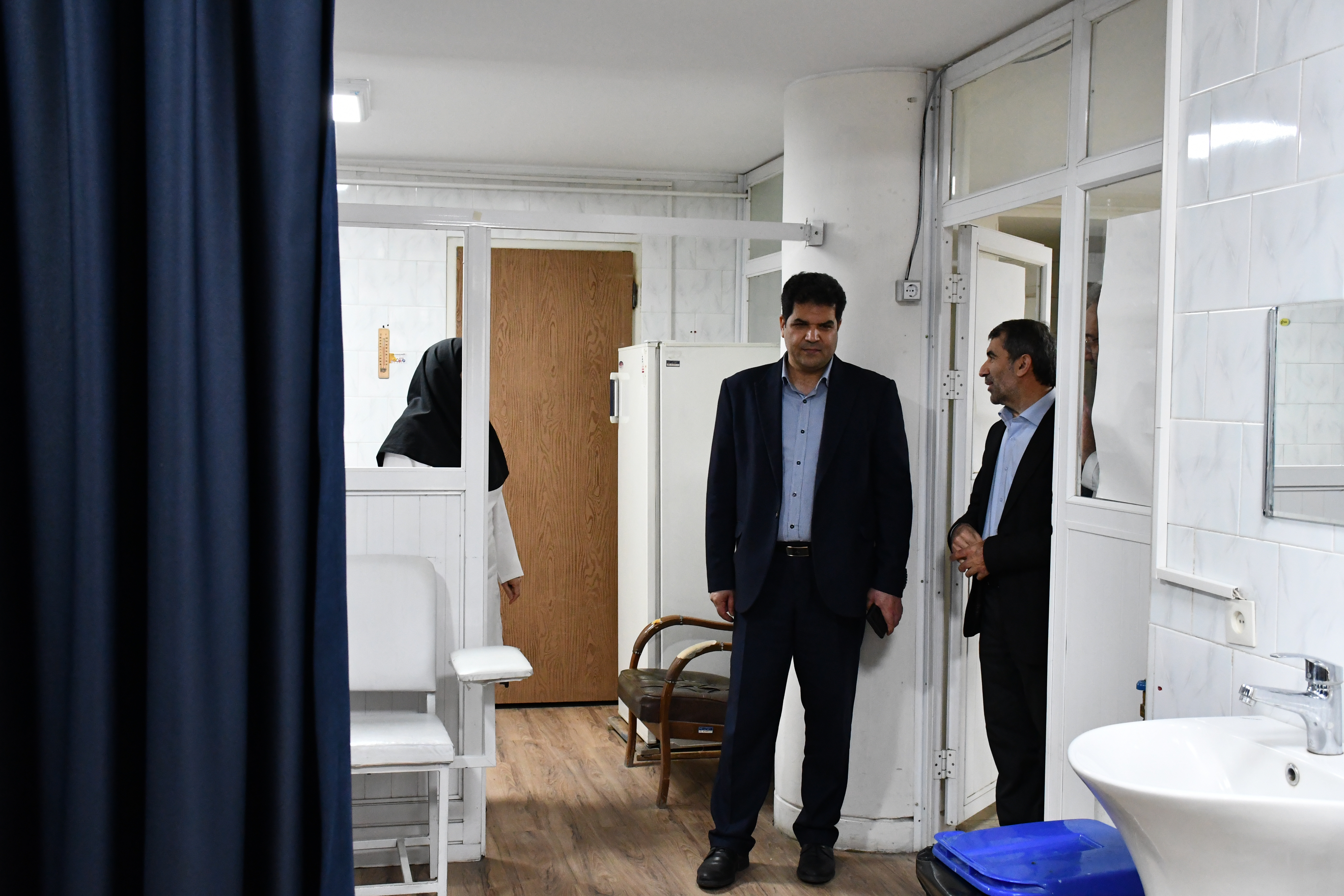 بازدید دکتر عباس قنبری معاون بورس و امور دانشجویان خارج سازمان امور دانشجویان از بخش های مختلف دانشجویی دانشگاه تبریز ۱۷ اردیبهشت ۱۴۰۴