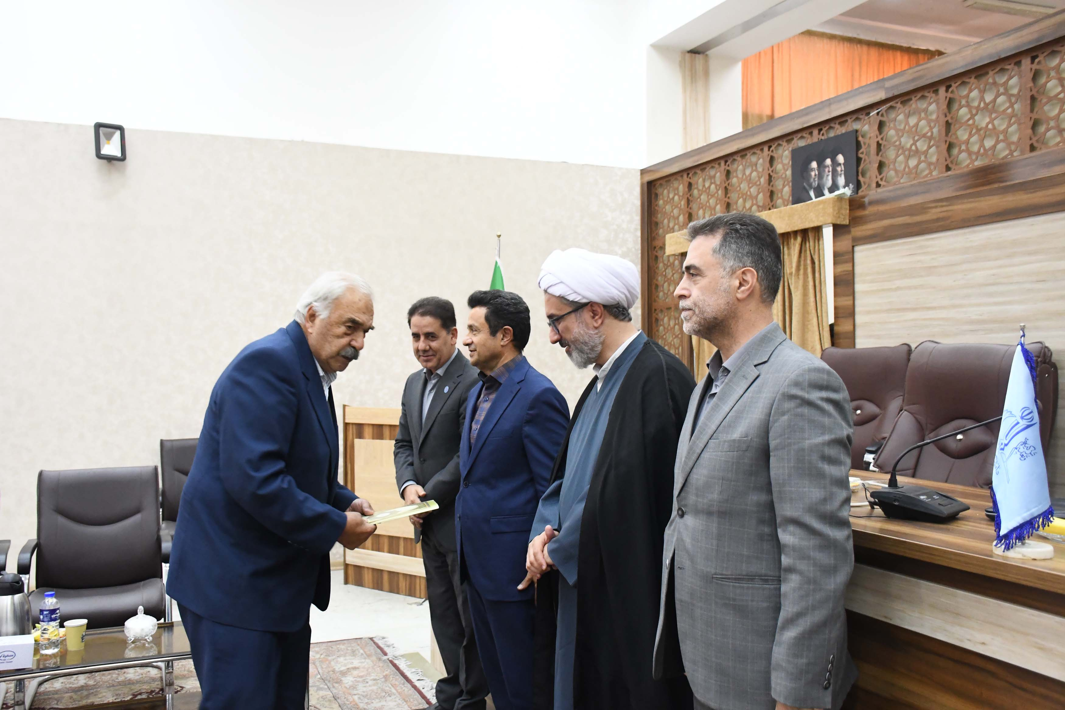 تجلیل از سرآمدان آموزشی دانشگاه تبریز/ ۴ مرداد ۱۴۰۵