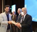 استاد واقعی، کسی است که سیاهی، جهل و نادانی را می‌زداید