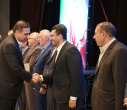 استاد واقعی، کسی است که سیاهی، جهل و نادانی را می‌زداید