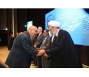 استاد واقعی، کسی است که سیاهی، جهل و نادانی را می‌زداید