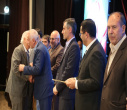 استاد واقعی، کسی است که سیاهی، جهل و نادانی را می‌زداید