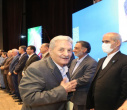استاد واقعی، کسی است که سیاهی، جهل و نادانی را می‌زداید