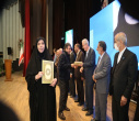 استاد واقعی، کسی است که سیاهی، جهل و نادانی را می‌زداید