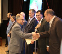استاد واقعی، کسی است که سیاهی، جهل و نادانی را می‌زداید