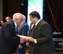 استاد واقعی، کسی است که سیاهی، جهل و نادانی را می‌زداید