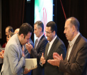 استاد واقعی، کسی است که سیاهی، جهل و نادانی را می‌زداید