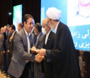 استاد واقعی، کسی است که سیاهی، جهل و نادانی را می‌زداید