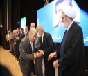 استاد واقعی، کسی است که سیاهی، جهل و نادانی را می‌زداید
