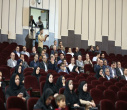 استاد واقعی، کسی است که سیاهی، جهل و نادانی را می‌زداید