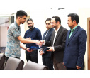 تجلیل از دانشجویان برگزیده علمی و ورزشی دانشکده مهندسی برق////خبر