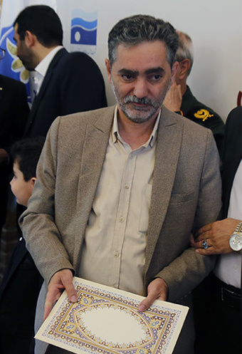 تجلیل از کارشناس دانشگاه تبریز به عنوان یکی از پیشکسوتان مطبوعات استان